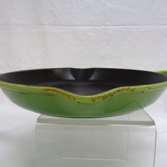 Le Creuset 12" cast iron enamel skillet Lime Green Made in France - Picture 5 of 11